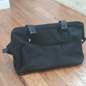 Béis The Weekender Regular Travel Bag